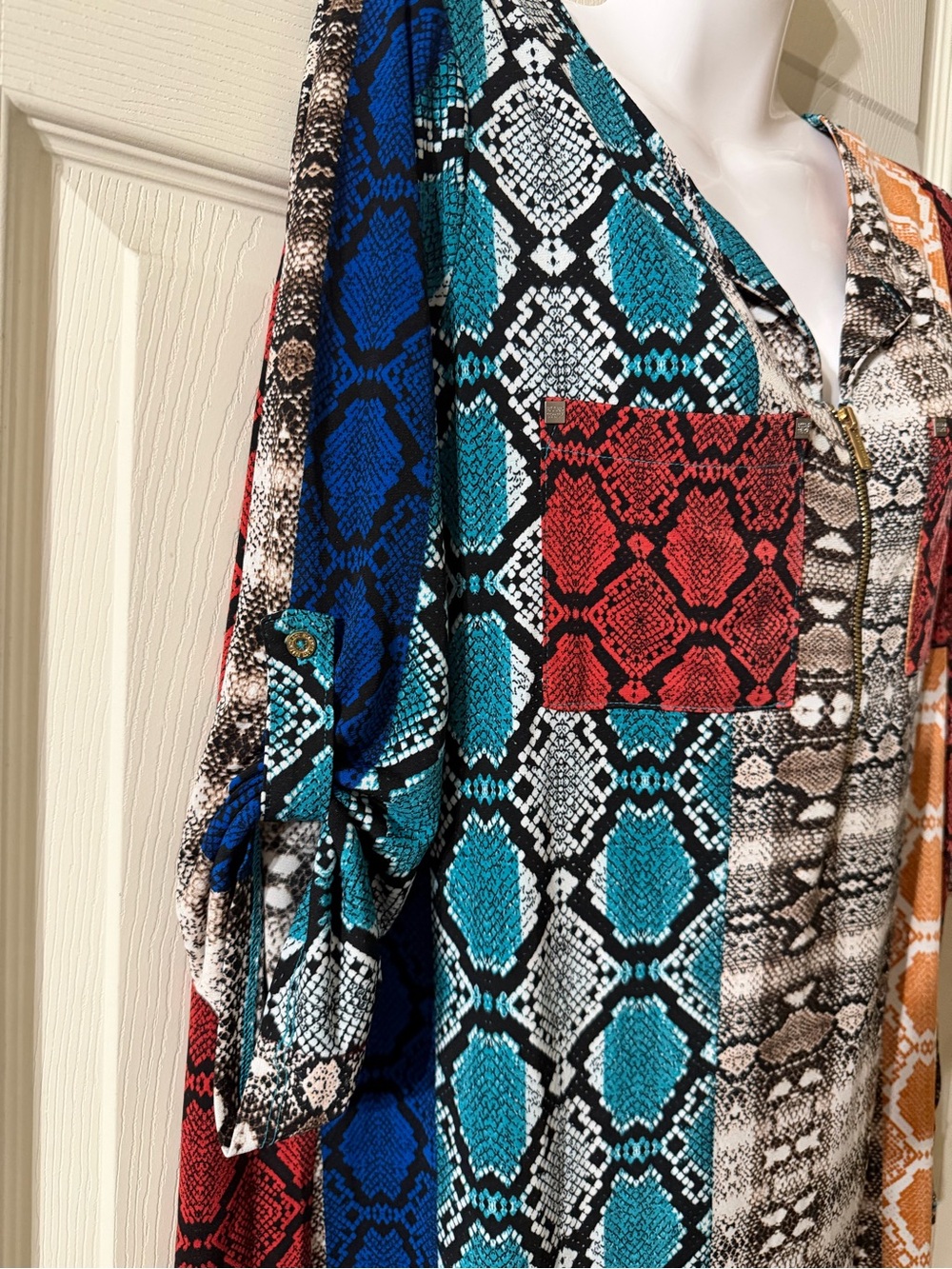 Multi-Color Snake Print Zip-Front Tunic Top - Picture 3 of 6